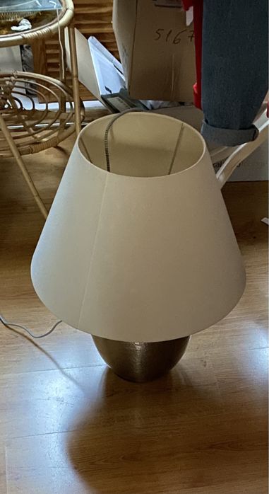 Przepiękna duża wys 55 cm lampka nocna klasyczna srebrna bialy klosz