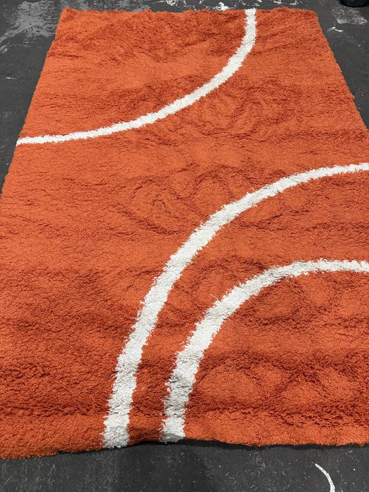 Килим 3*2 м. з високим ворсом приблизно 3 см.