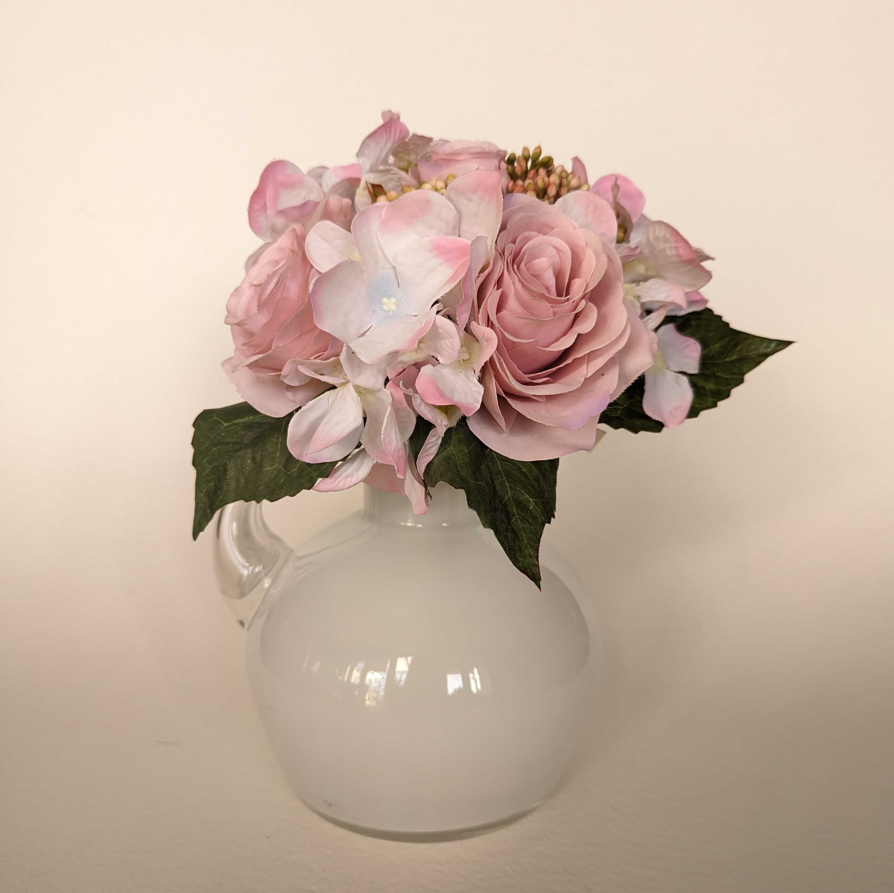 Bukiet sztucznych kwiatów róża hortensja 9 sztuk