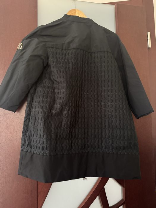 Продам плащ оригинал Moncler Gamme Rouge