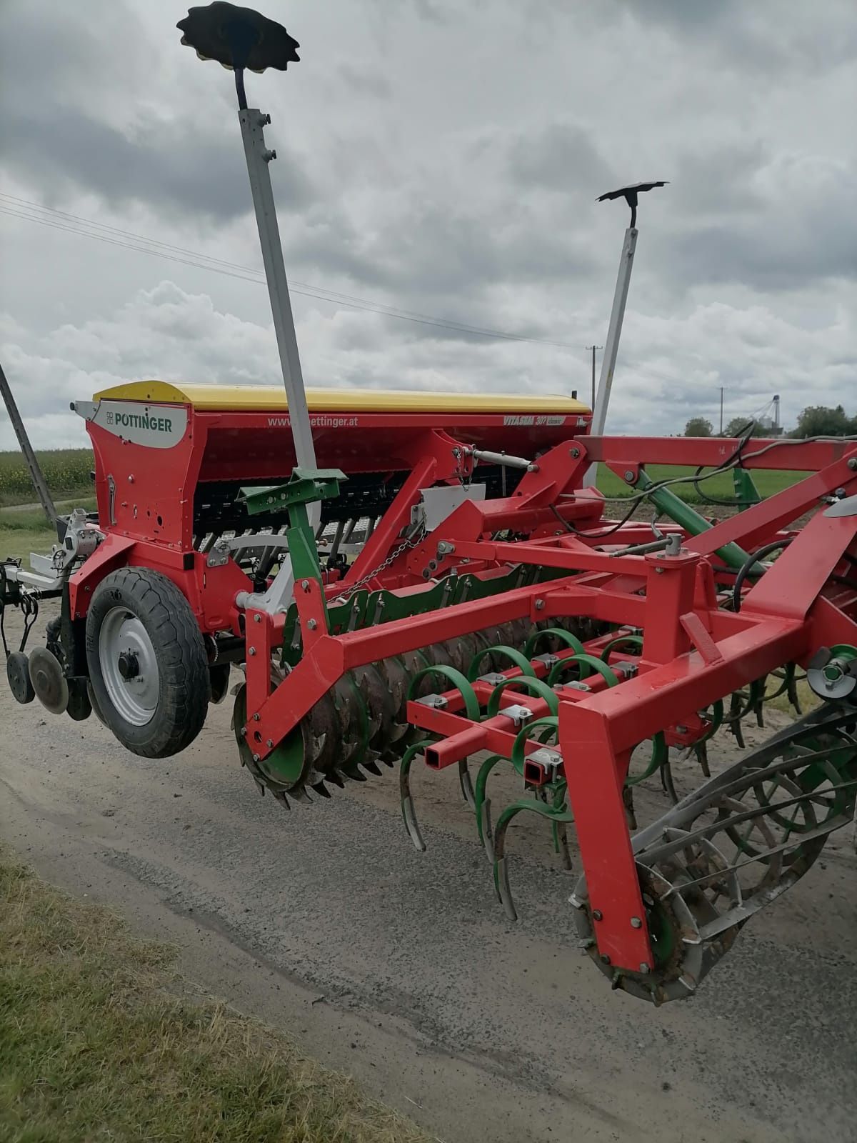 Zestaw uprawowo siewny unia ares xl + pottinger vitasem 302