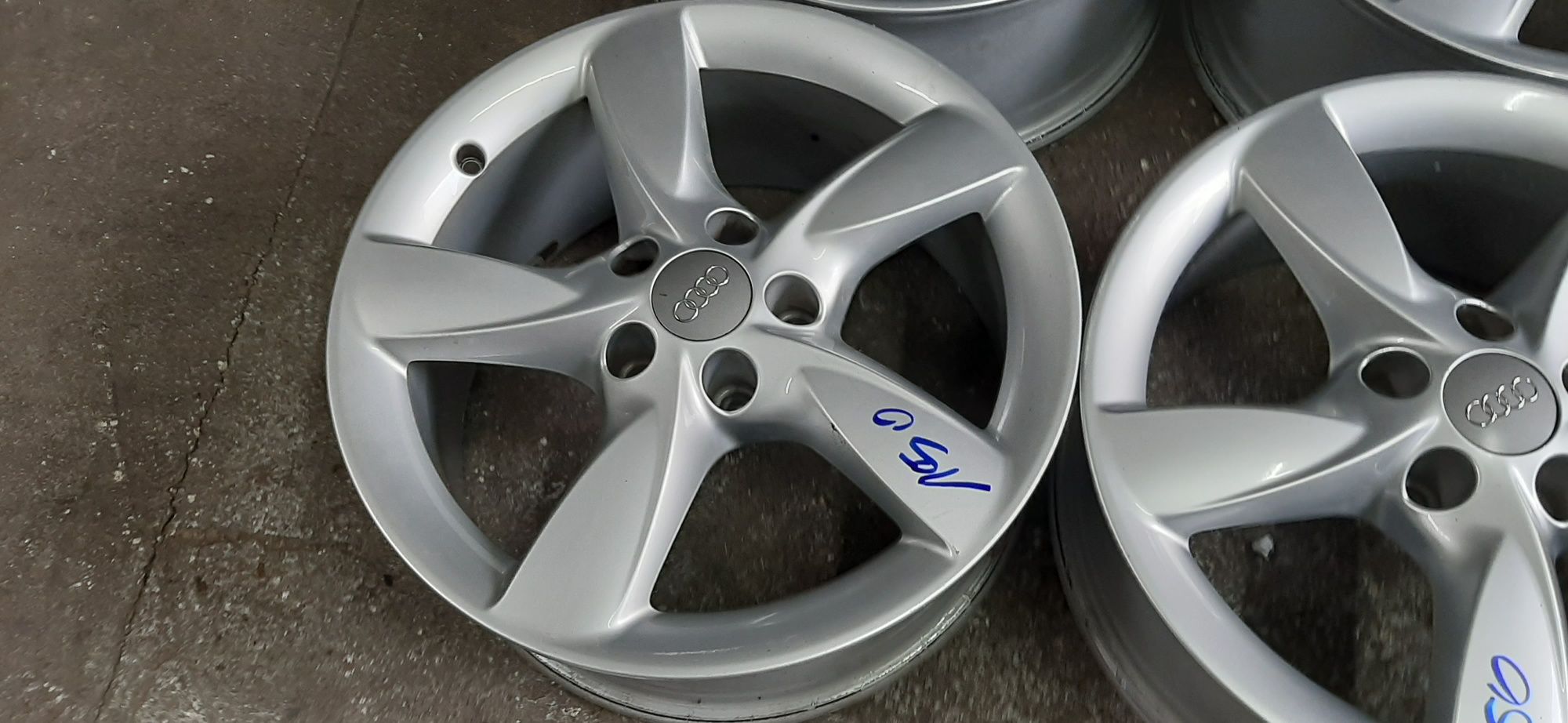 Oryginalne felgi Audi 17" 5x112 bdb stan