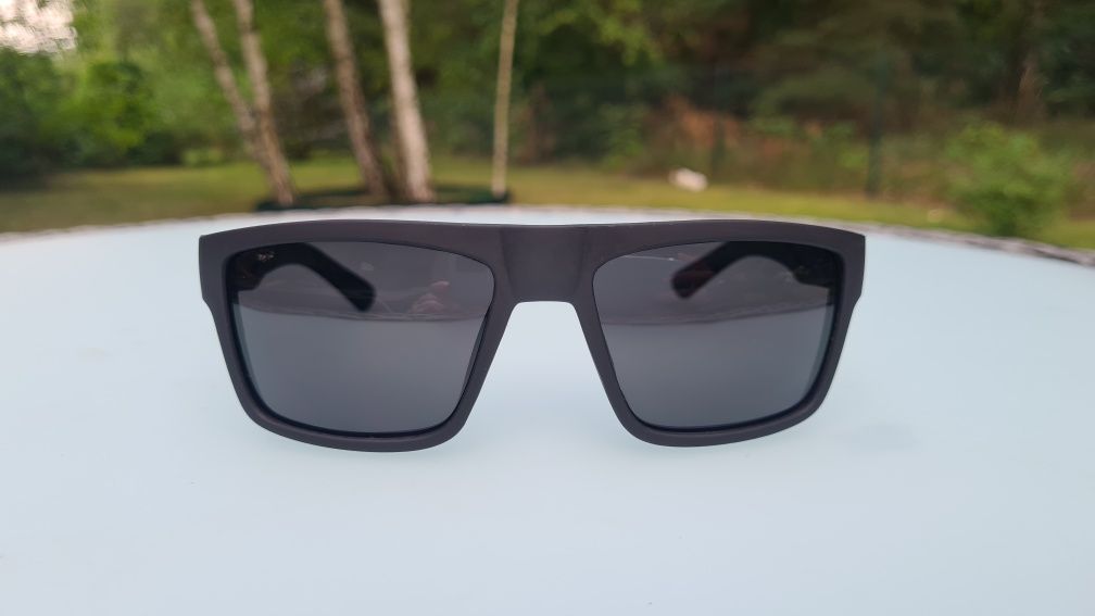 Okulary przeciwsłoneczne polaryzacja UV 400