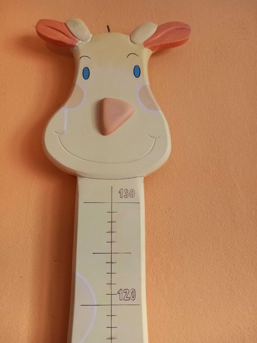 Miarka wzrostu dziecka - urocza krówka drewniana 80-130 cm