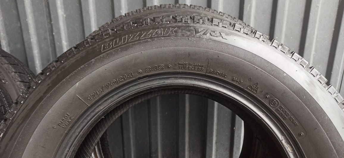 Bridgstone Blizzak VRX 175/70 R14