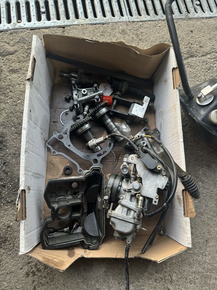 Yamaha Yfz 450 części silnika. Kartery,stator,skrzynia