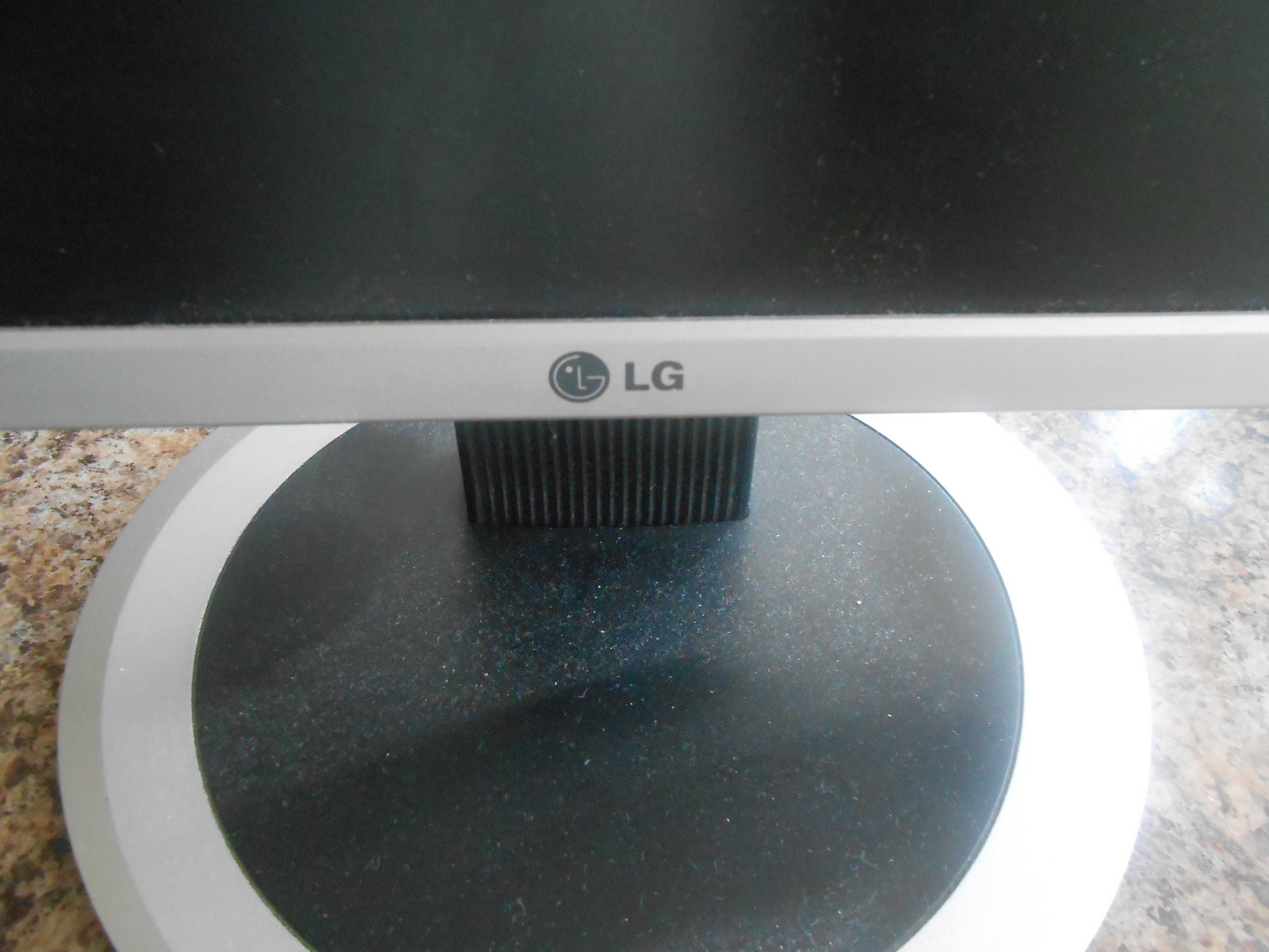 Монітор LG Flatron