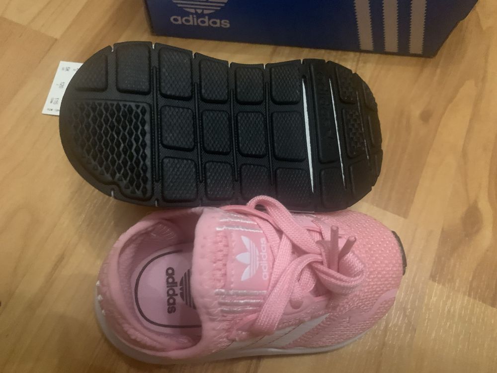 Кросівки Adidas Swift run x 1 дитячі 20 розміру 12.5 см.
