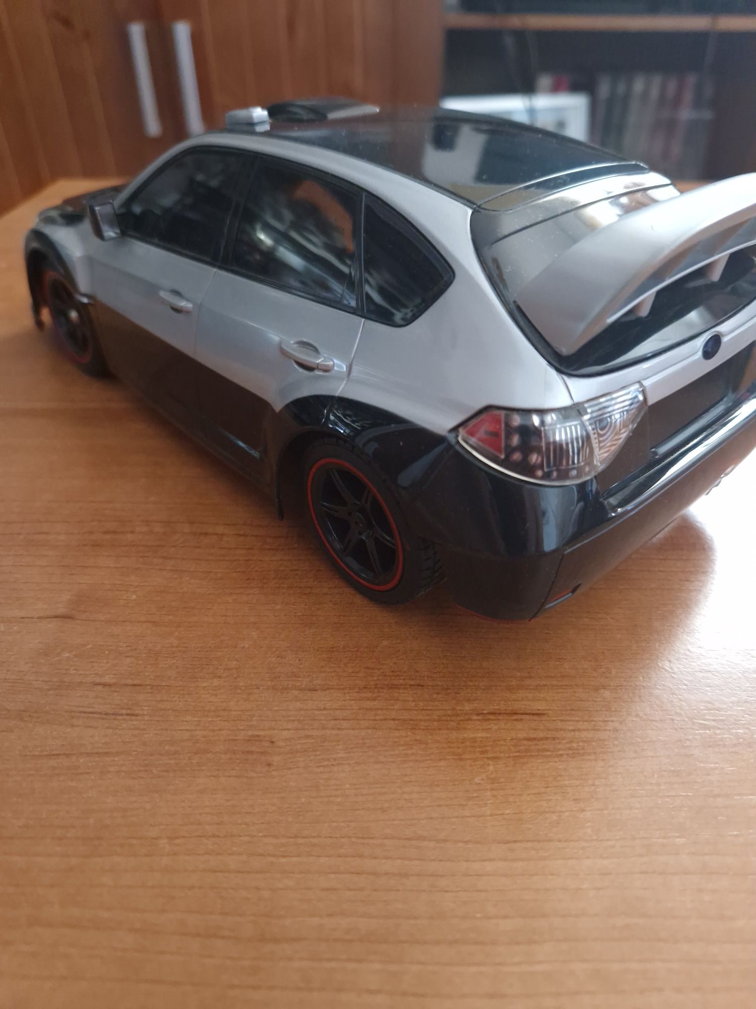 Subaru Impreza FF4 telecomandado NIKKO