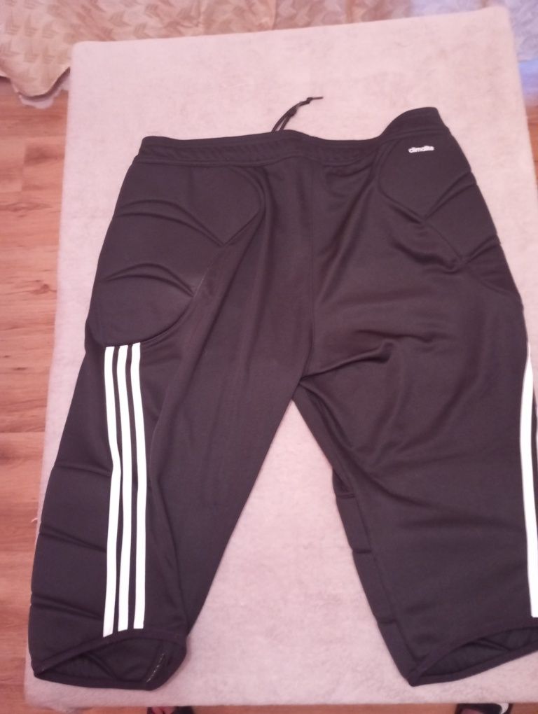 Adidas spodenki bramkarskie 3/4 plus gratis podspodenki reusch