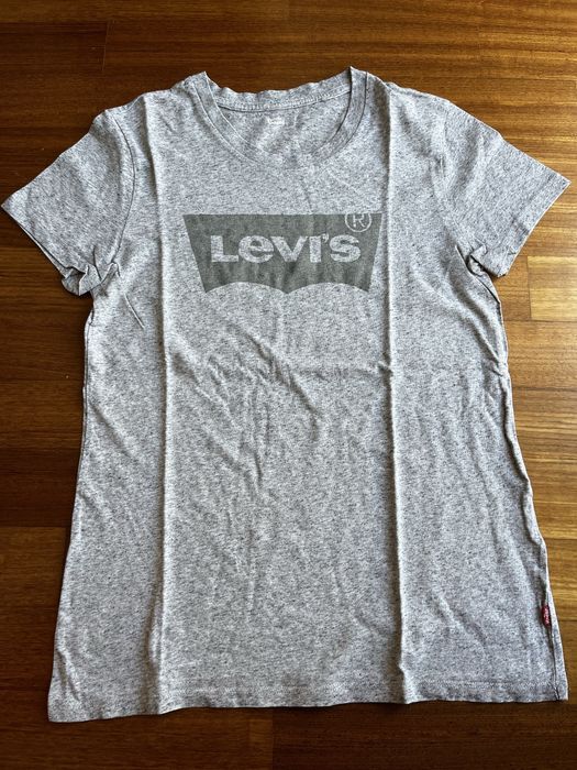 T-shit cinzenta Levis