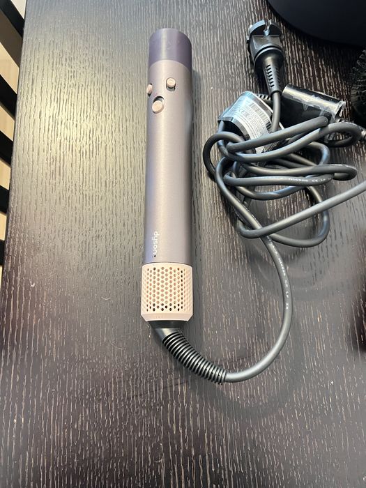 Dyson  modelador cabelo ……