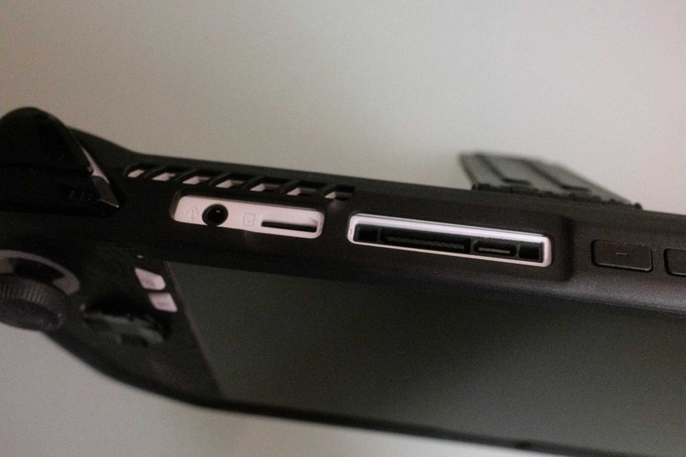 Asus ROG Ally Z1 Extreme + Dysk 2TB + dbrand Killswitch + WaterField