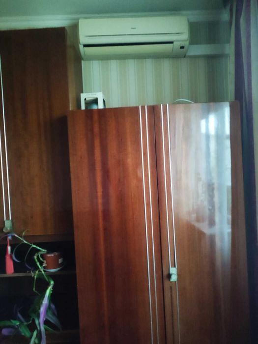 2 кімнатна, Бажана 5а, ГАЗ, тихий двір, метро Харківська -5хв пішки