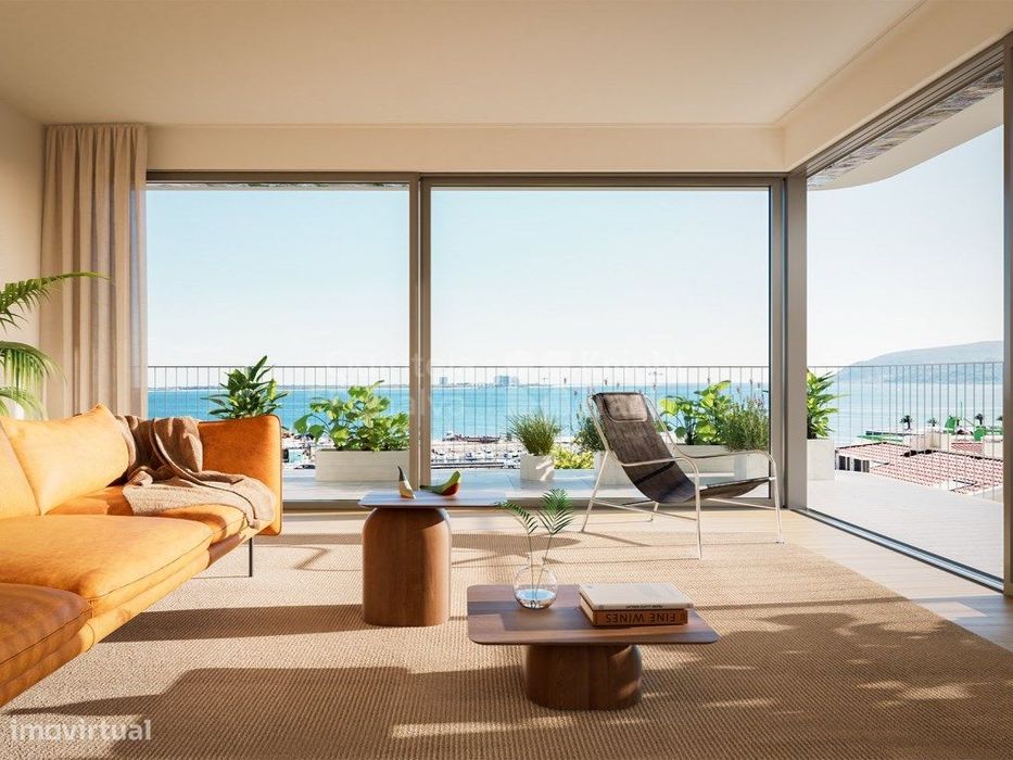 Apartamento T2 com varanda e piscina comum, Setúbal