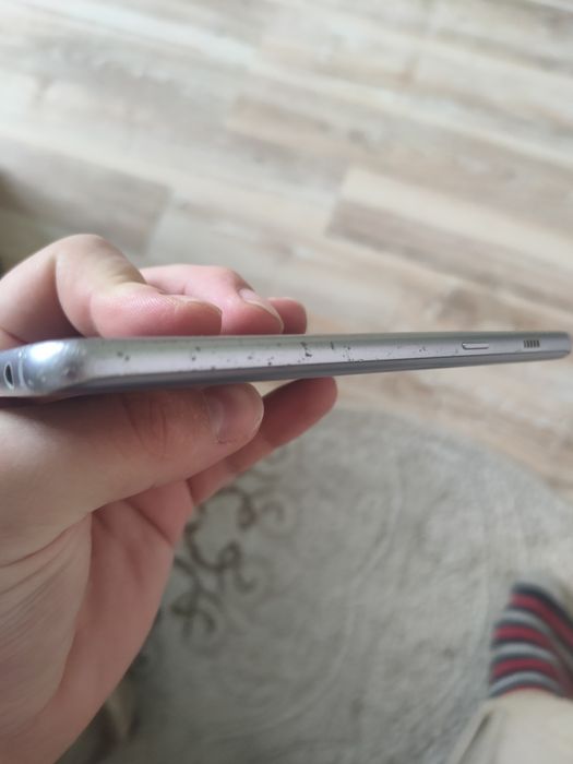 Продам Samsung Galaxy A8 (2018)