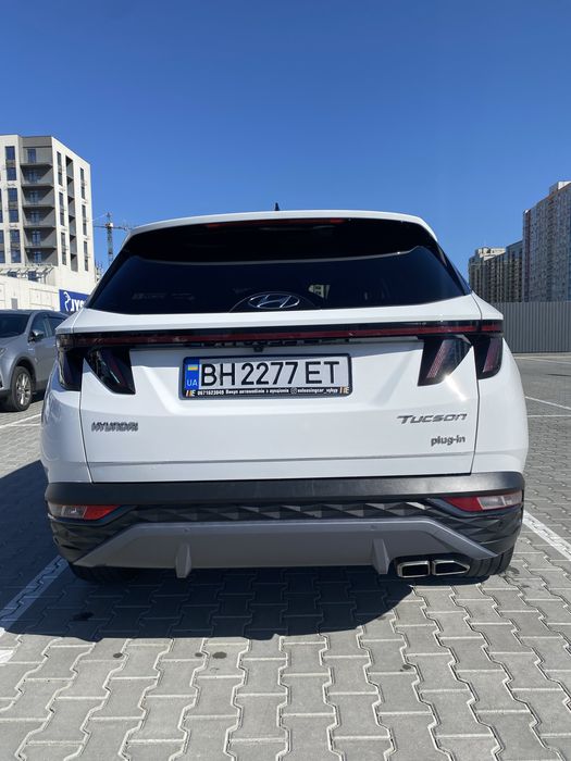 Продам семейный автомобиль