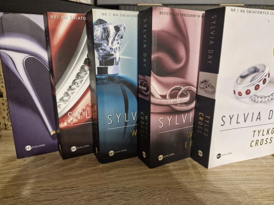 Sylvia Day seria Cross