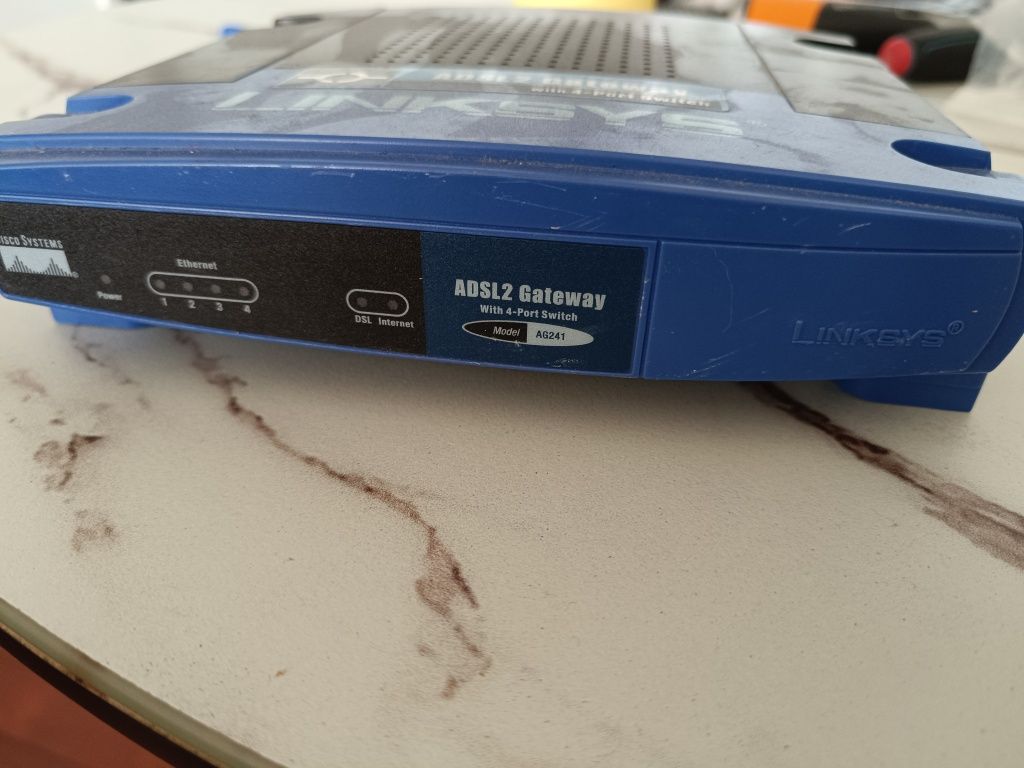 Router Lynksys ADSL2 model AG241