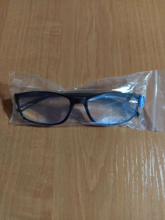 Новые очки для дальнозоркого зрения +4.00