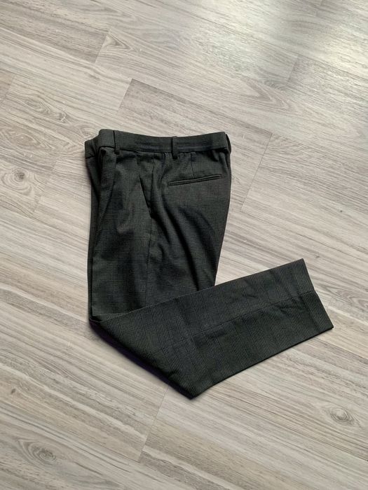 Spodnie damskie w kratke 36-38