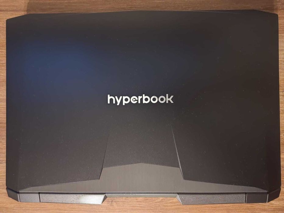 Hyperbook x77 | i9 9900K | RTX 2080 8GB | 64GB RAM | 3TB SSD NVMe