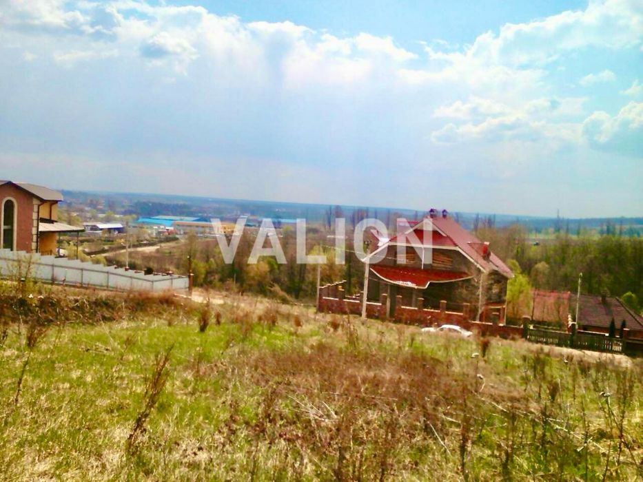 Продам видову ділянку 18 соток в Гореничах