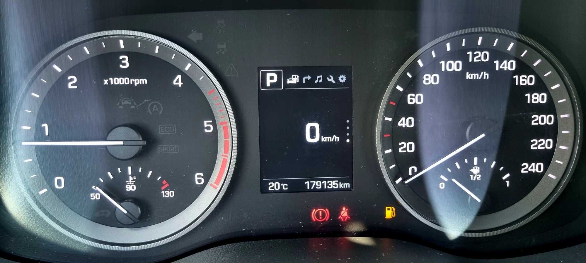 Hyundai Tucson 1.7 CRDI 141KM