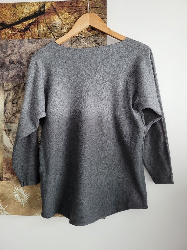 Szary cieniowany damski sweter Makalu 36 38 S M srebrne kamyczki