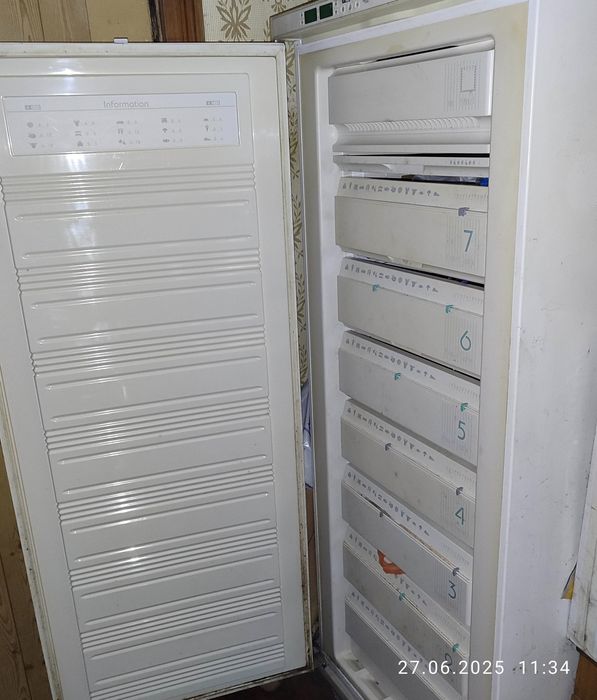 Морозильна камера Liebherr