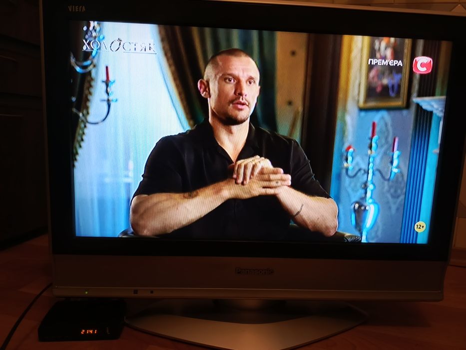 Panasonic LCD Viera TX-26LM70F