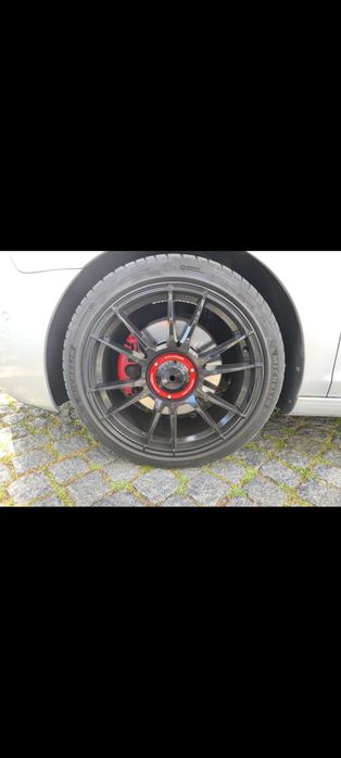 4 jantes novas apenas 1 têm um risco vendo porque comprei outras