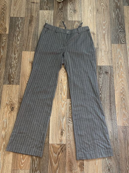 Класичні жіночі брюки на низькій посадці (38 розмір)