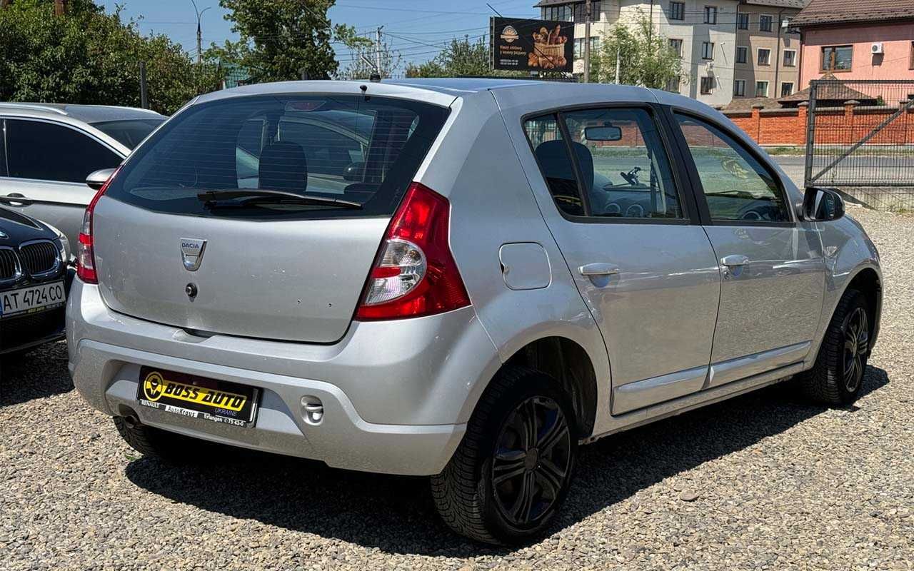 Dacia Sandero 2008