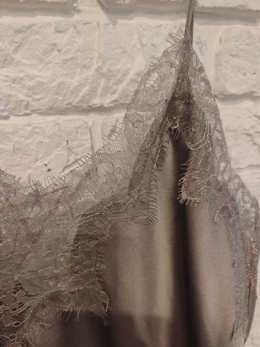 Майка топ zara в білизняному стилі