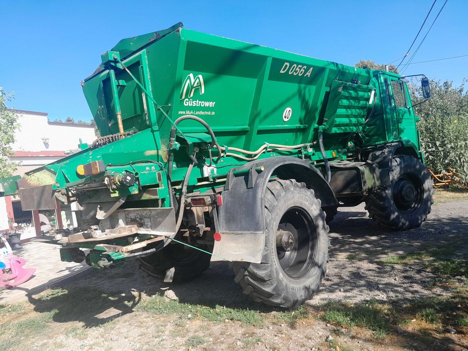 Rozsiewacz wapna, nawozu  Gustrower D056A