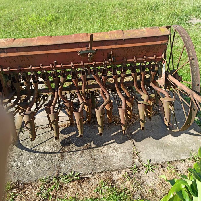 Dołownik konny 3 rzędowy siewnik