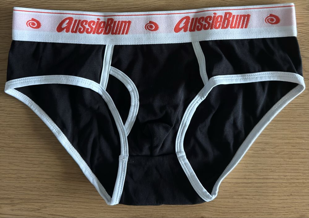 Slipy aussiebum rozmiar L