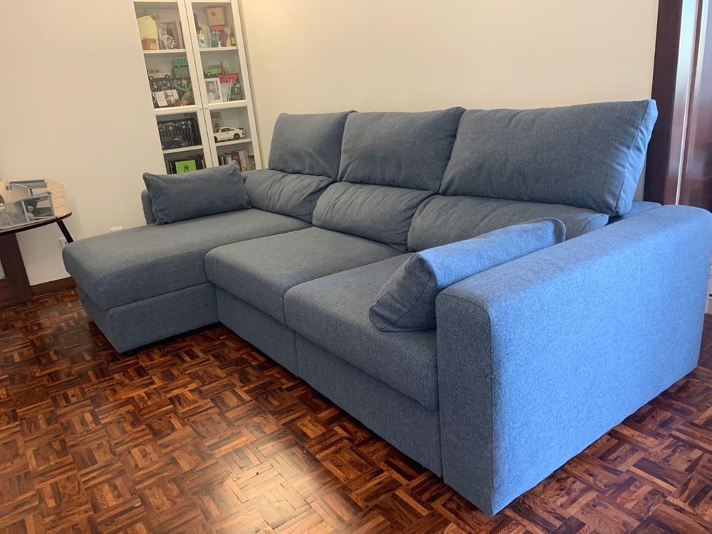 Sofá chaise longue com arrumação