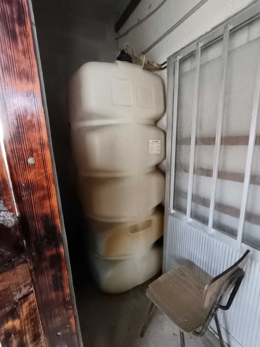 Caldeira aquecimento a gasóleo ,MT bom estado com 200l gasóleo inc.