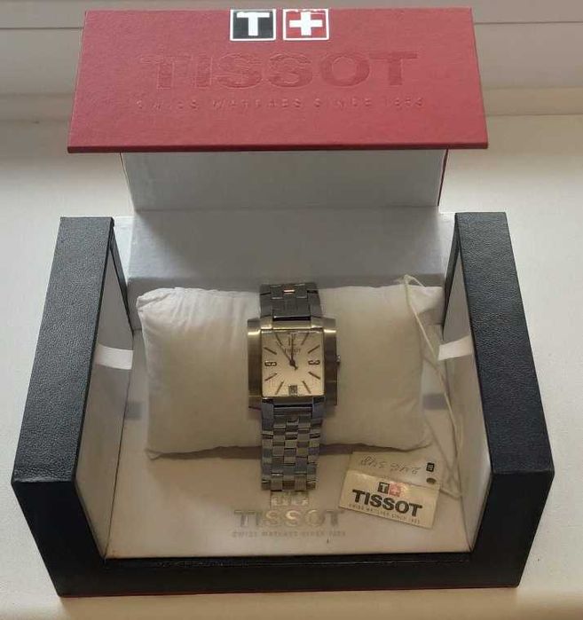Швейцарський наручний годинник Tissot T60.1.581.32 (оригинал)