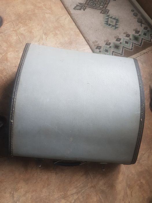 Аккордеон Amoretta Италия  80басов. 5+ 3 рег. Отличное состояние.