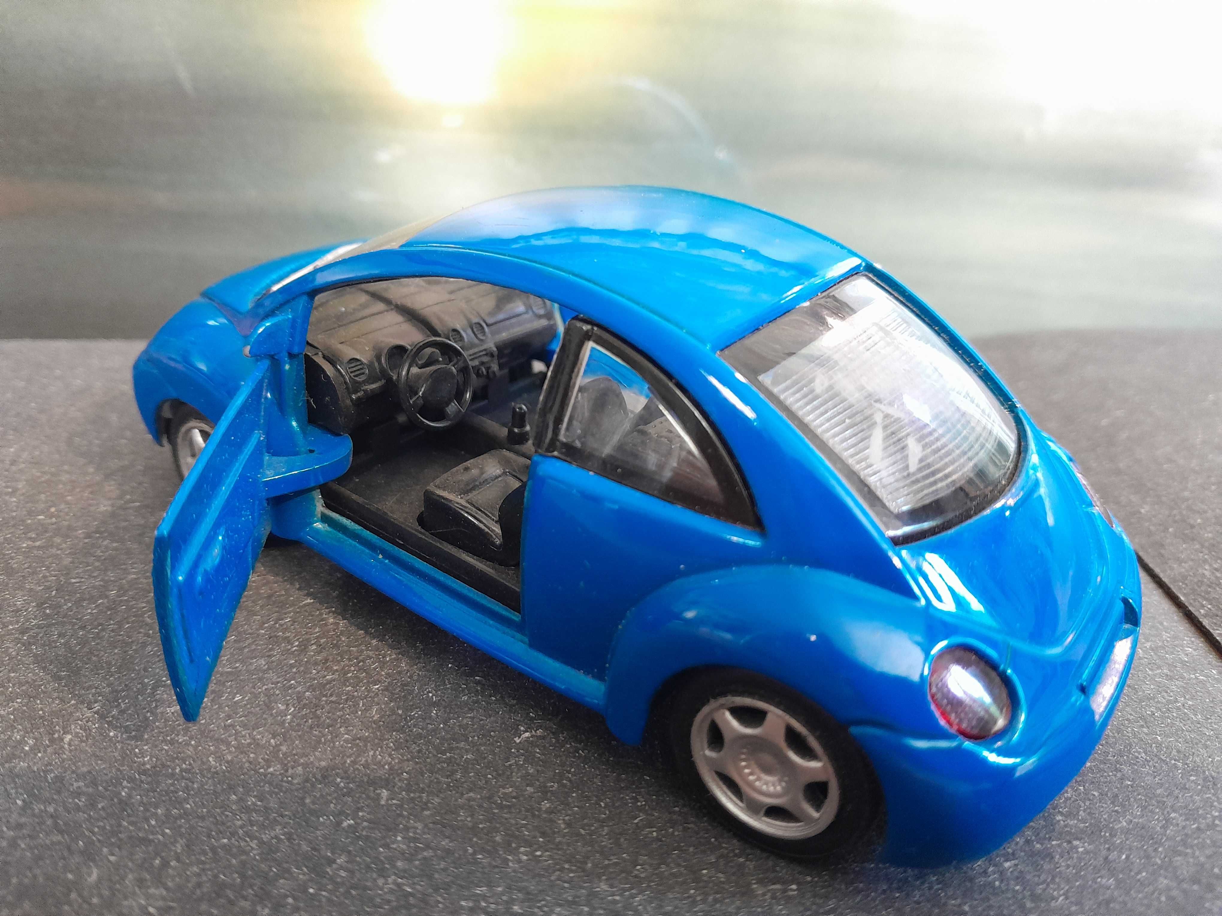 Stary resorak VW Garbus New Beattle Smart Toys 1999