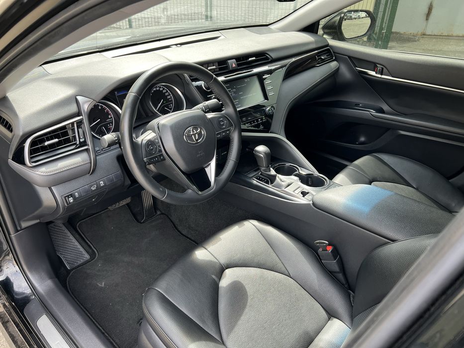 Аренда авто с правом выкупа Киев Toyota Camry 2020 год