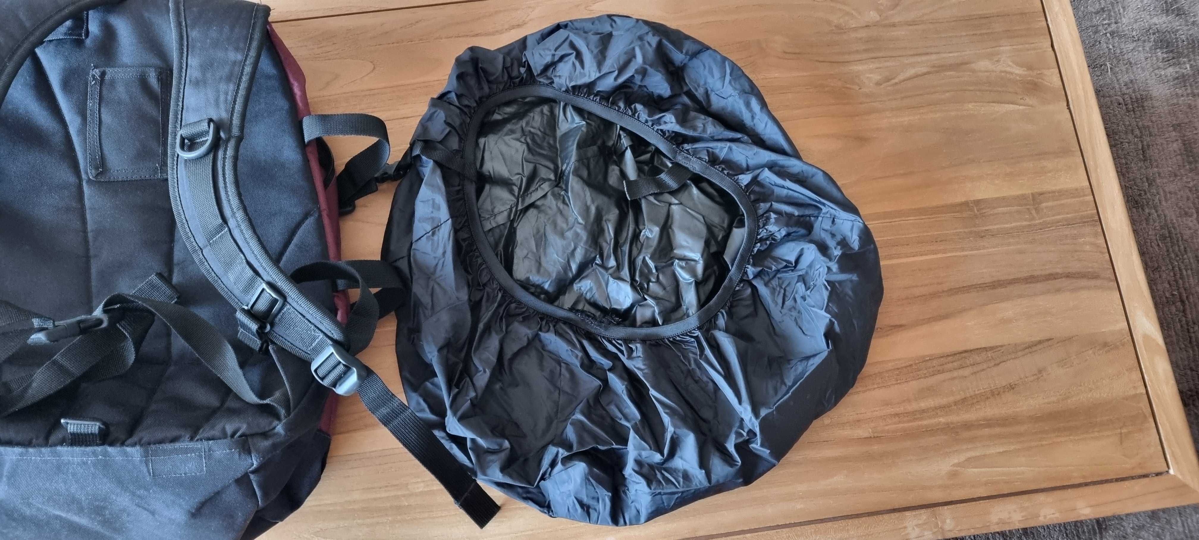 Eastpack ULTIMATE - Mochila grande com 2 compartimentos