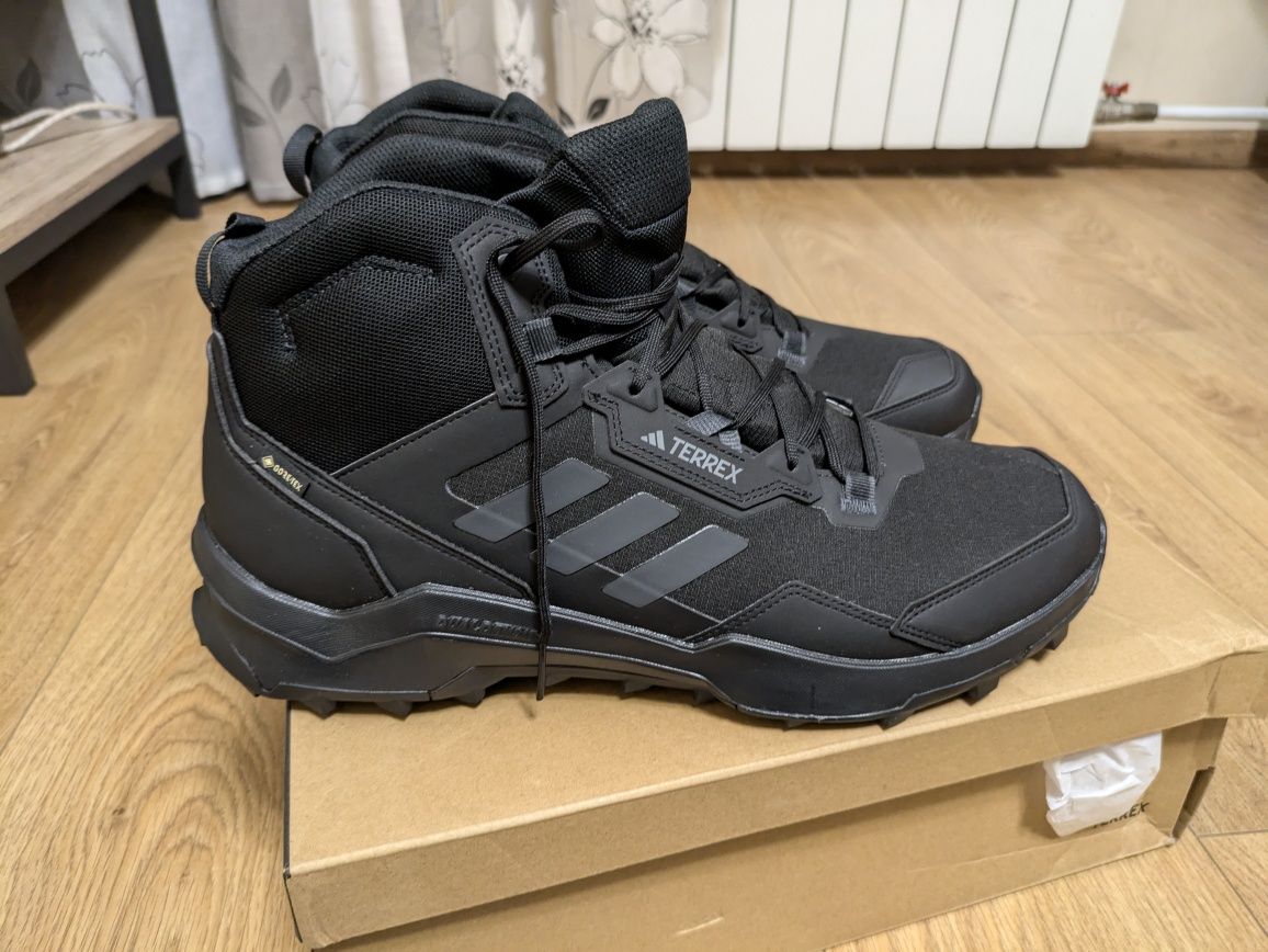 Зимнє взуття TERREX AX4 Mid GORE-TEX Hikng. Великий розмір.
