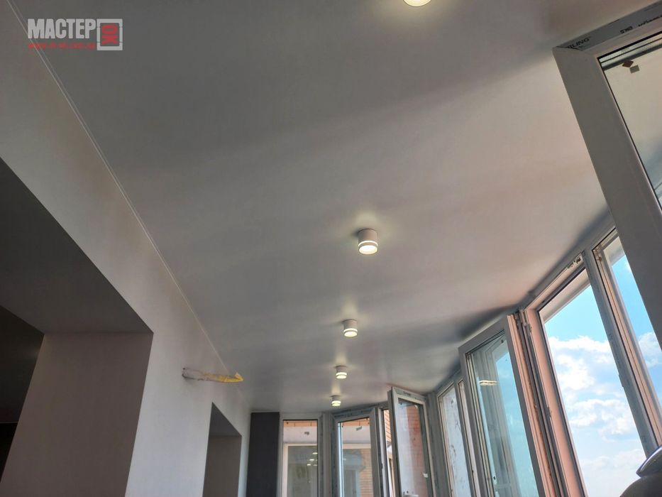 Натяжные потолки / натяжні стелі