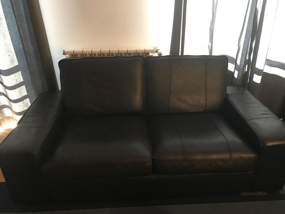 2 Sofas em pele IKEA KIVIK