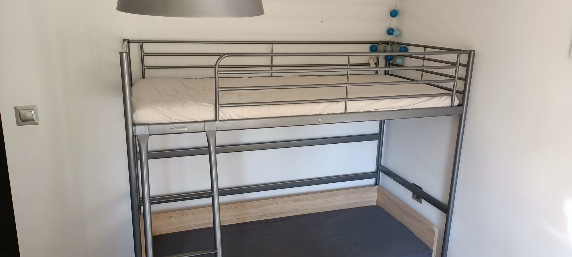 Łóżko piętrowe metalowe IKEA