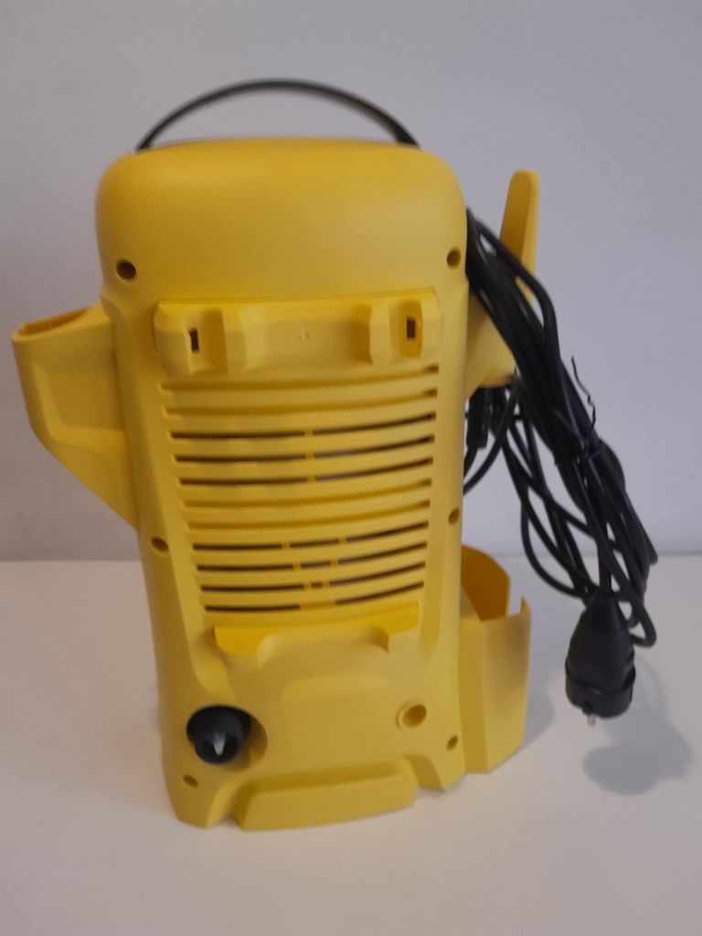 Myjka Karcher K2
Stan nowy powystawowy 
100% sprawna
Sprzedaję to co n
